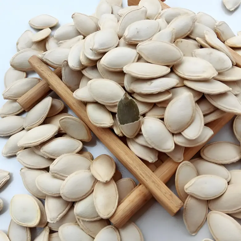 Pumpkin Seeds Shine Skin in Shell (1).jpg