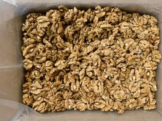 Global walnut output